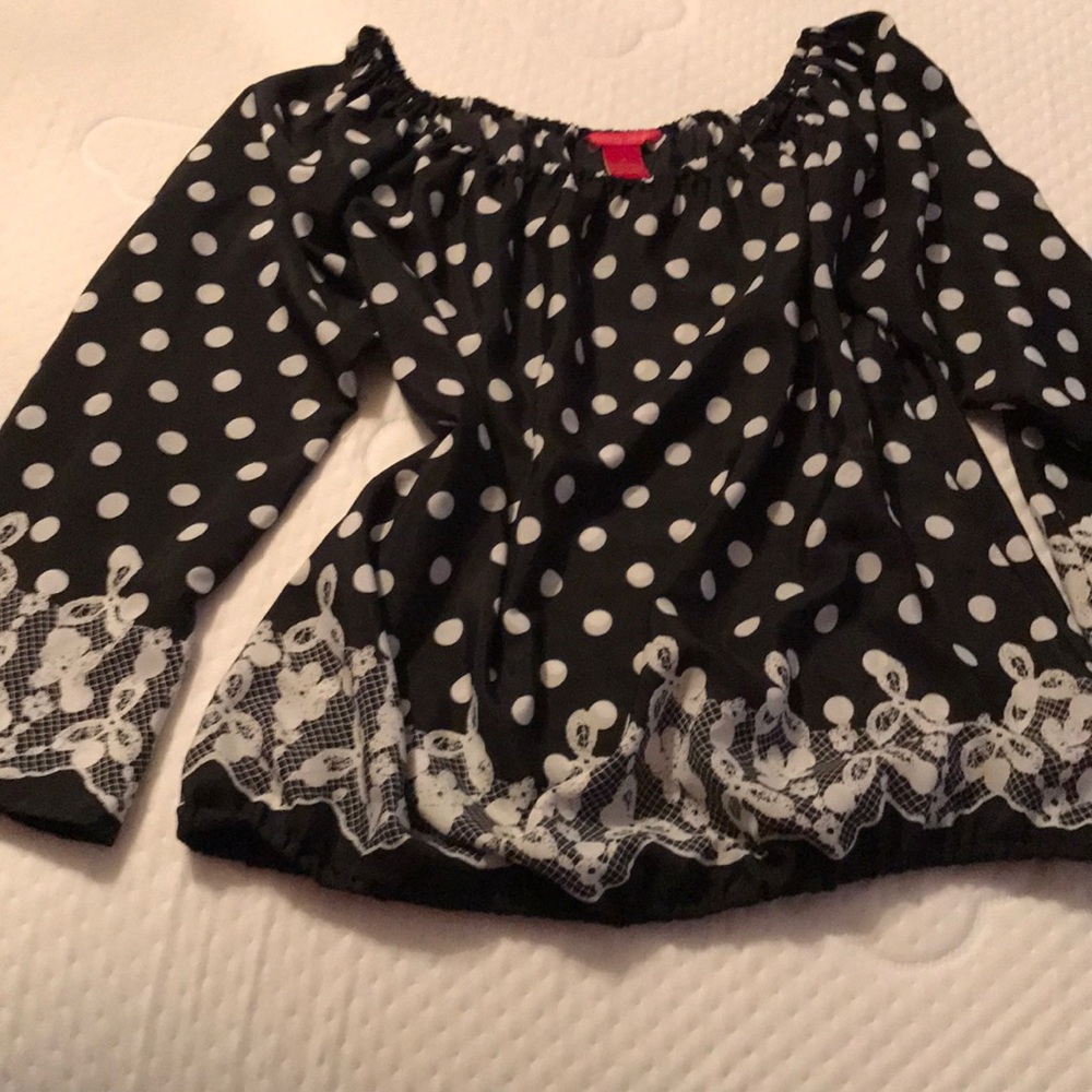 5/$15 💥Sunny Leigh Black and White Top